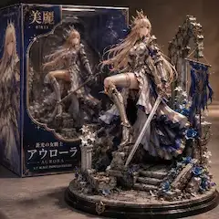 古の遺跡に立つ蒼光の女騎士