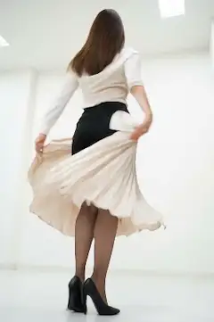 私服からOLさんに変身